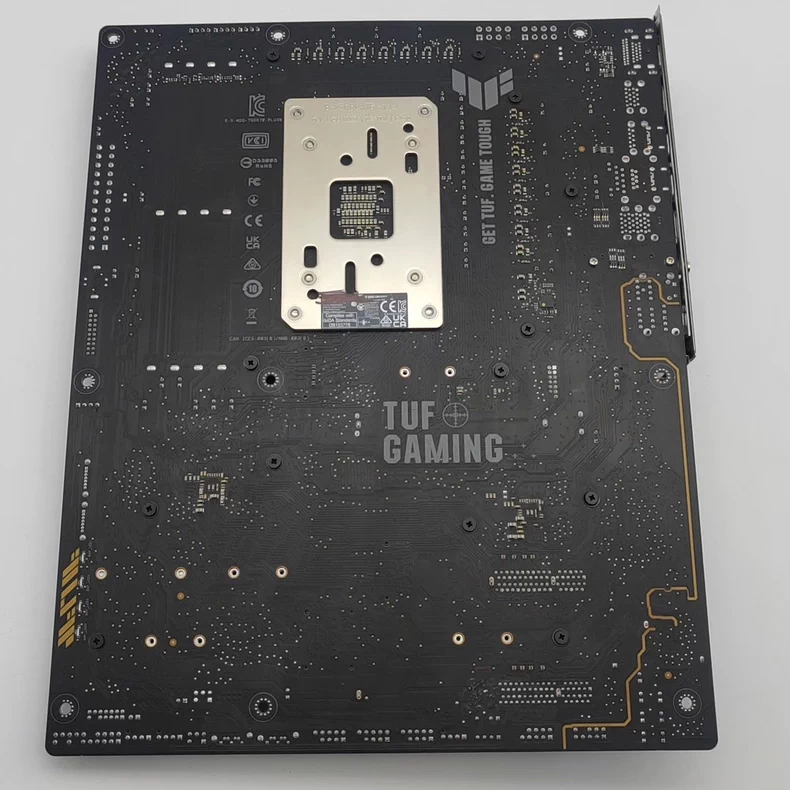 TUF GAMING X670E-PLUS WIFI TUF - Esports Gaming Platform のレビューと価格