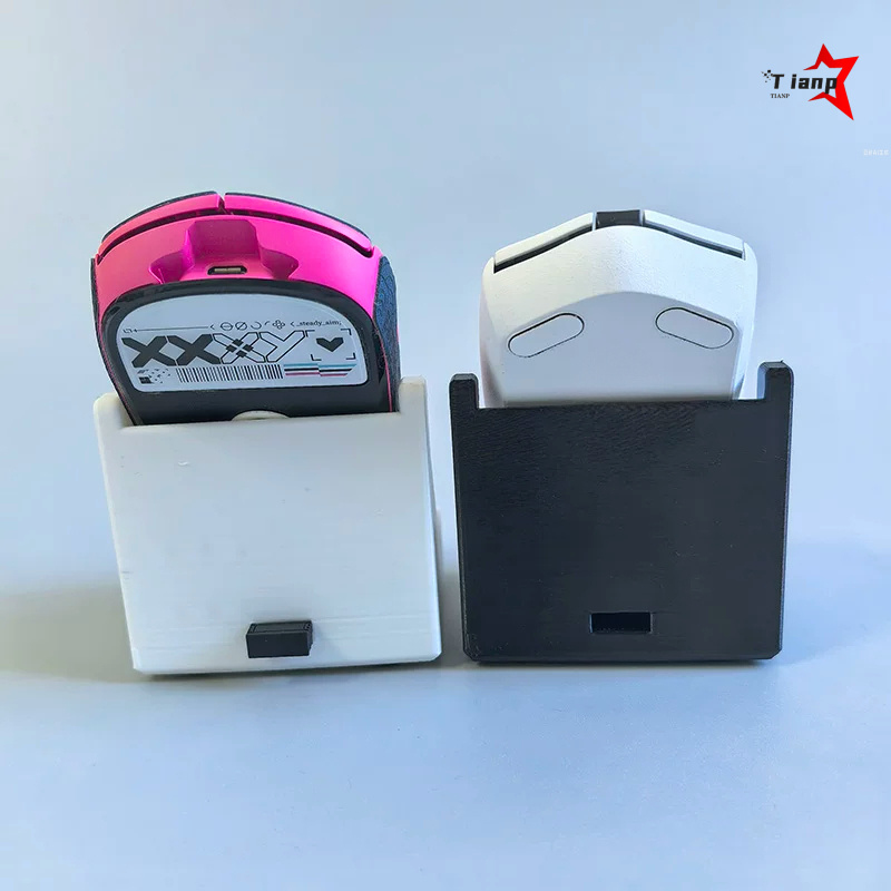E-sports Gaming Mouse Display  - Esports Gaming Cafe のレビューと価格